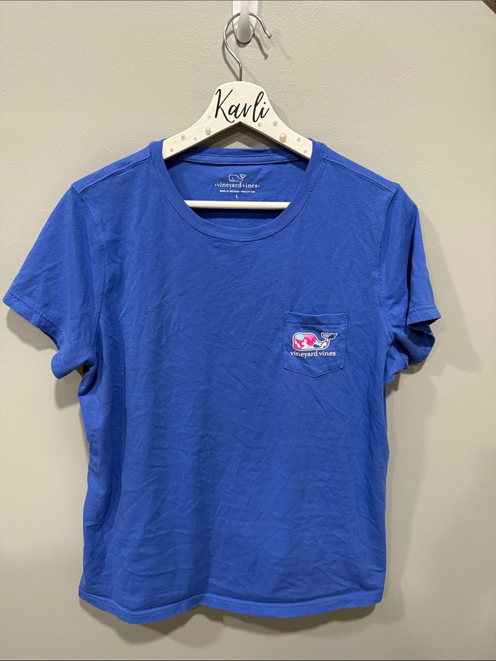 Vineyard Vines Blue Pocket Tee with Pink Whale Accent